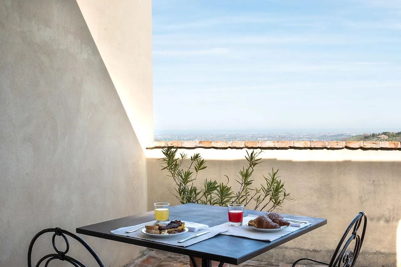 Il Castellaro Bed & Breakfast Borghi Italy