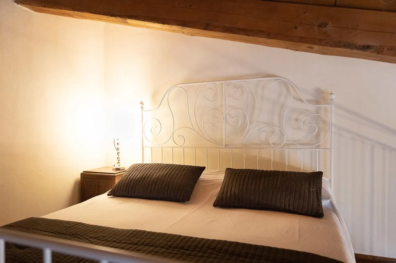 Il Castellaro Bed & Breakfast Borghi